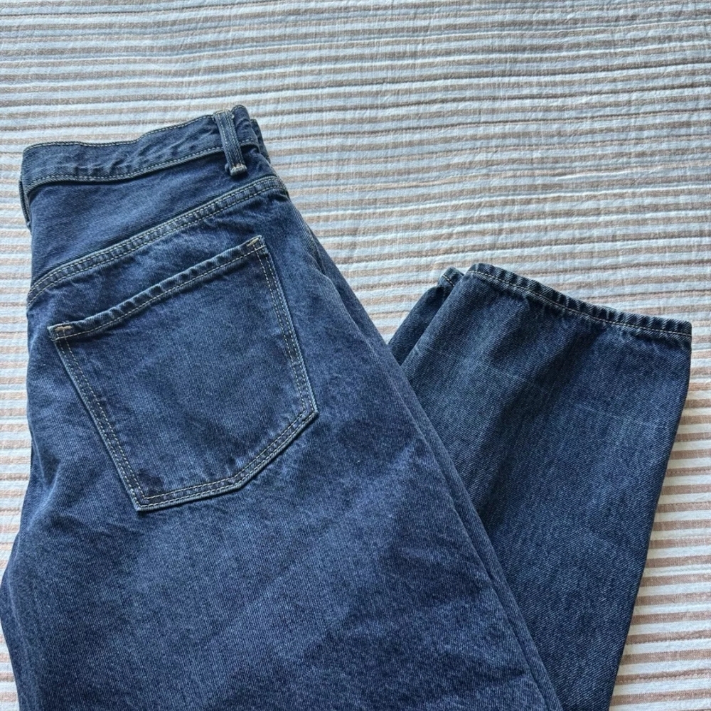 Old Navy Extra High Waist Balloon Jean - Picture 13 of 13